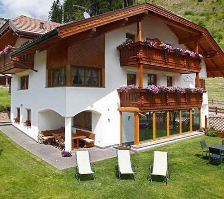 Grohmann Apartments Сельва-ди-Валь-Гардена Экстерьер фото